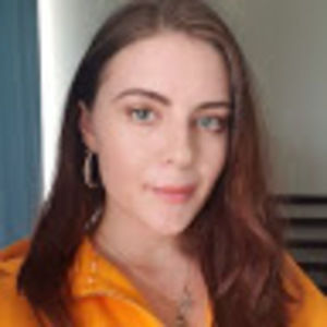 Meet your Posher, Daniela